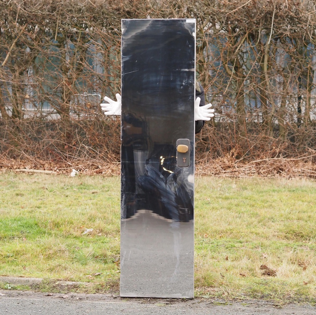 Door in stainless steel with bronze door handles by Jules Wabbes (H. 189 x 52,8 cm) - Right