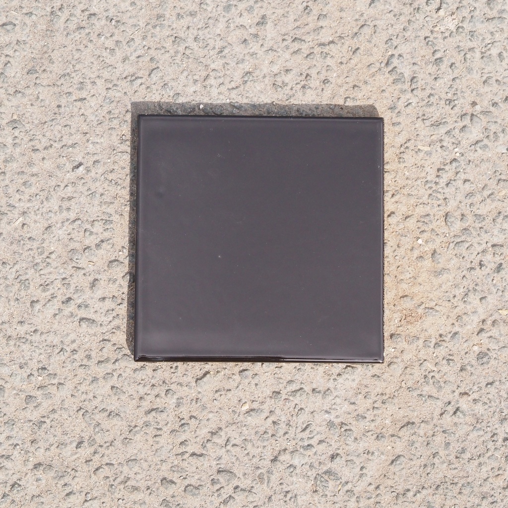 Box of 24 glazed terracotta wall tiles by Emery&Cie (15 x 15 cm) - Black