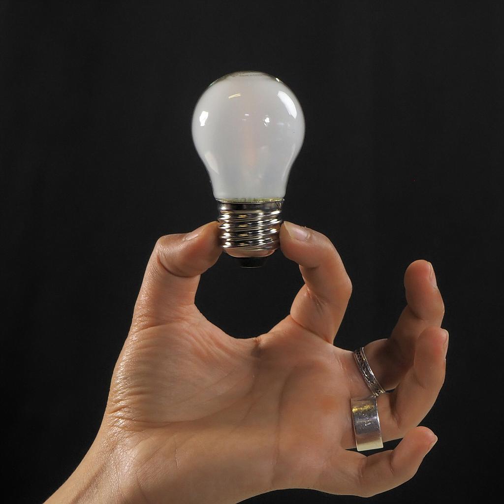 Bulb - OSRAM Classic LED E27 Bulb P45 Frosted 5.9W 806lm 2700K (New)