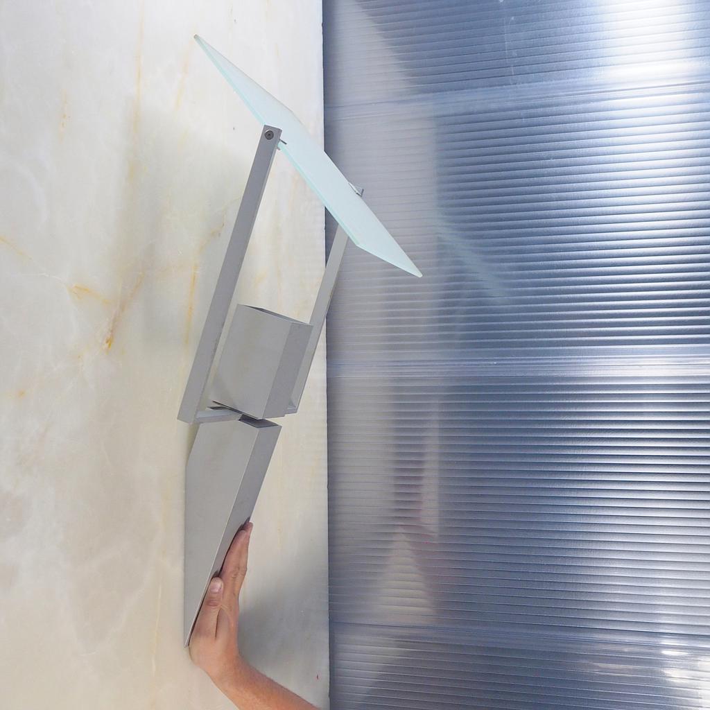 [203LIG009] Wall light with adjustable frosted glass diffuser