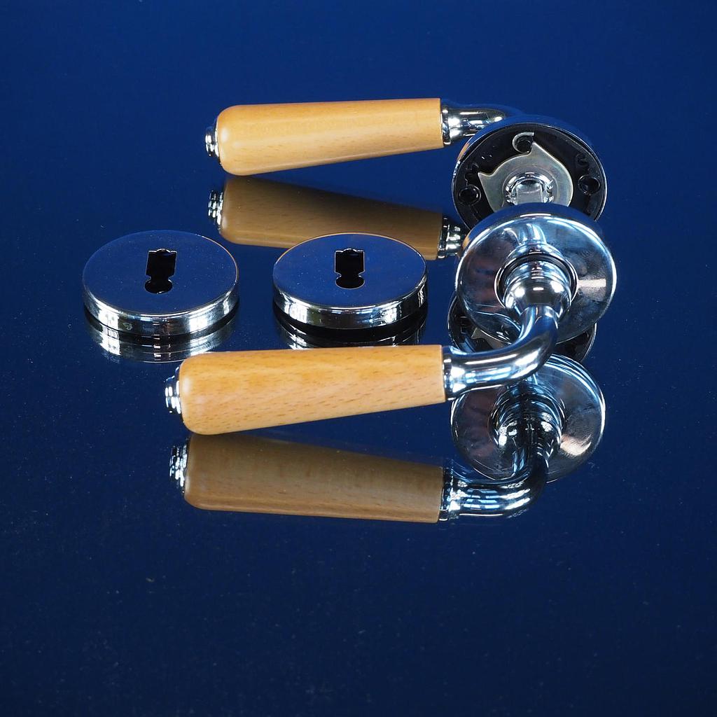 [999HAR1048] Door handle by Arieni in beech - Rosettes with key holes