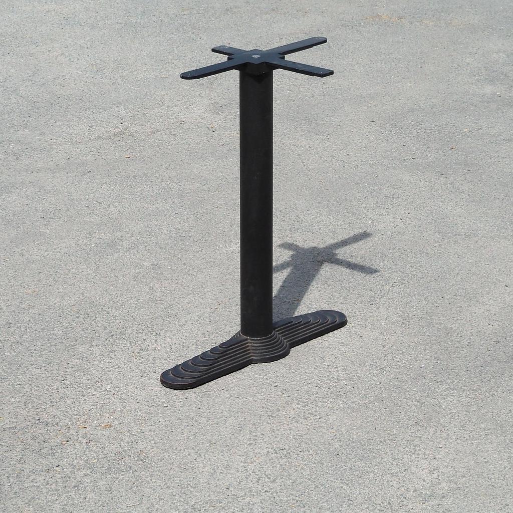 [232FUR002] Table leg in cast iron
