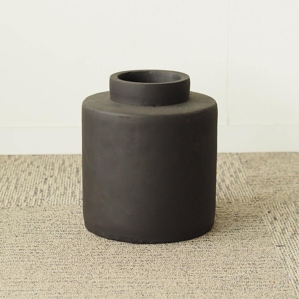 [B2621023] Flower vase 'Black Ancient' by Serax (⌀ 23 cm)
