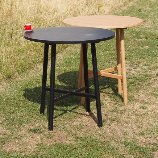 High round table 'Paddle' by Benoit Deneufbourg for Cruso (ø 90 cm)