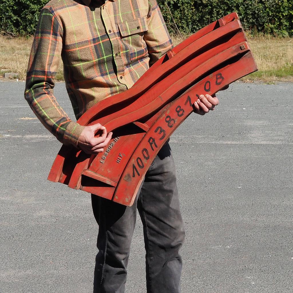 [181OBJ012] Wooden mould from the Durobor glass factory