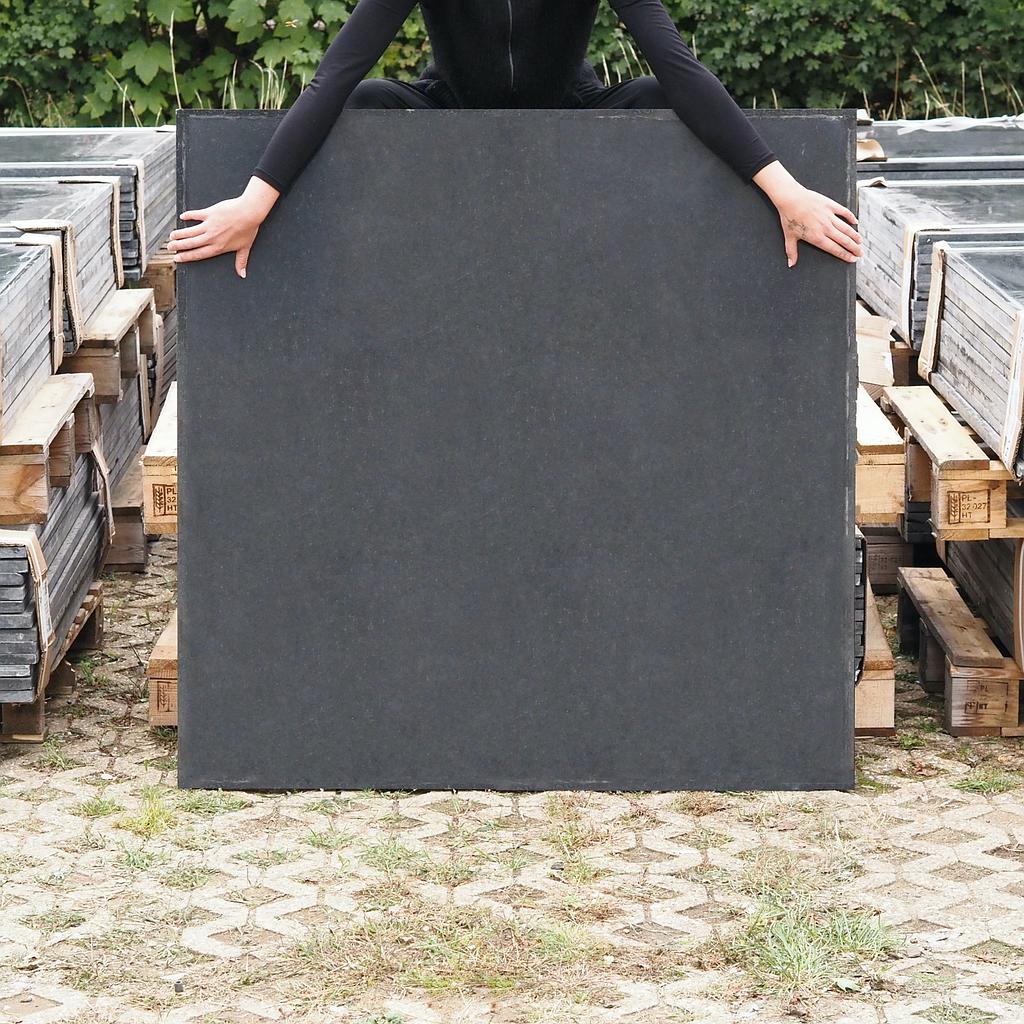 [999CLA055] Square slab in black gabbro from the Montparnasse train station complex (115 x 115 cm)