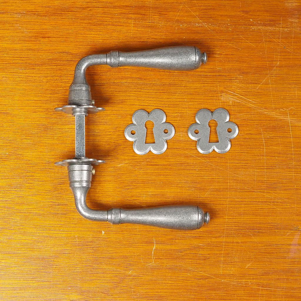 [999HAR1087] Door handle with key rosettes by Linea Bertomani