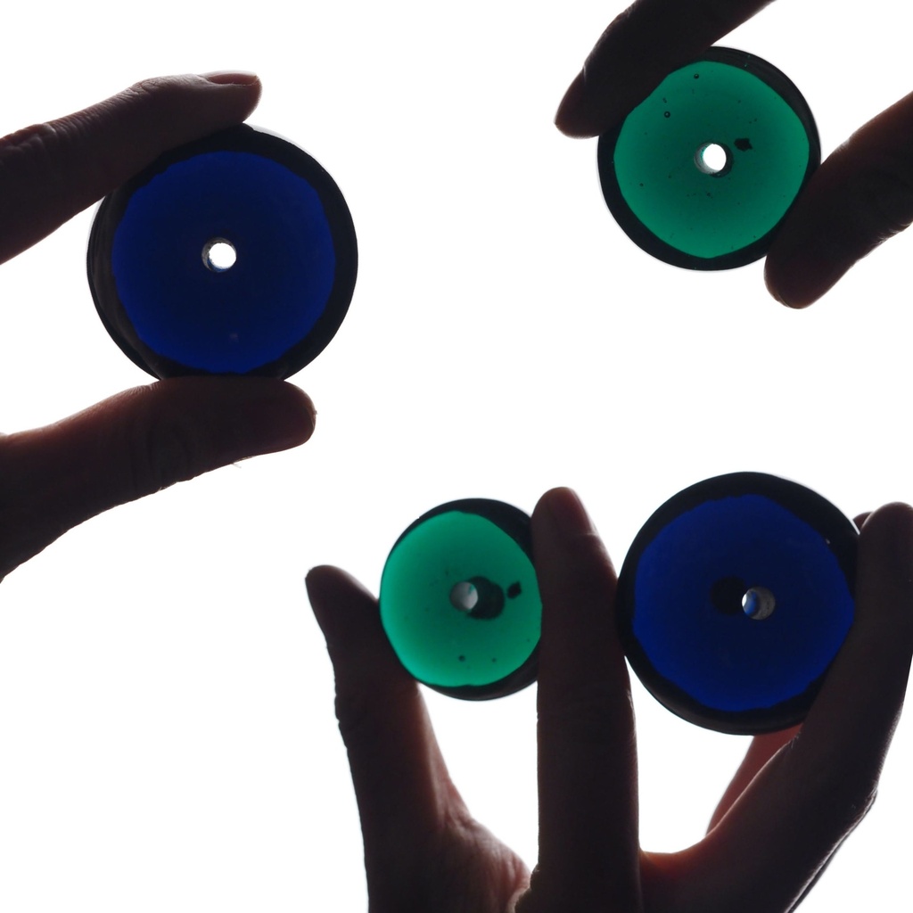 Glass knob by Emery&Cie (various colors & sizes) - Only available in our physical shop