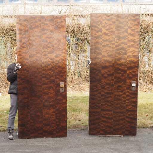 [005DOP016] Large door with quilted tropical wood veneer and bronze door handles by Jules Wabbes (H. 252,2 x 101 cm)