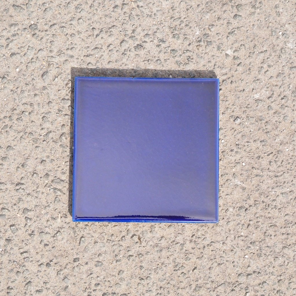 [334CLA019] Box of 24 glazed terracotta wall tiles by Emery&Cie (15 x 15 cm) - Cobalt blue