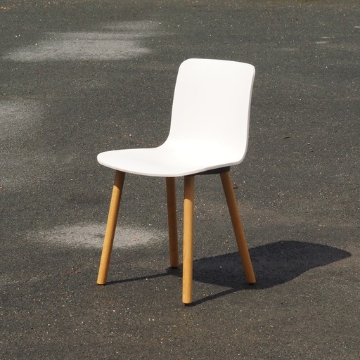 [968FUR14251] Chair 'HAL' by Jasper Morrison for Vitra - White